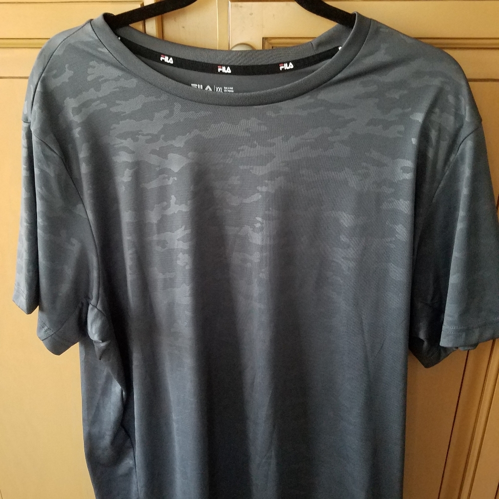 FILA Men's Grey/Dark Grey Camo Design Shirt, Size XXL